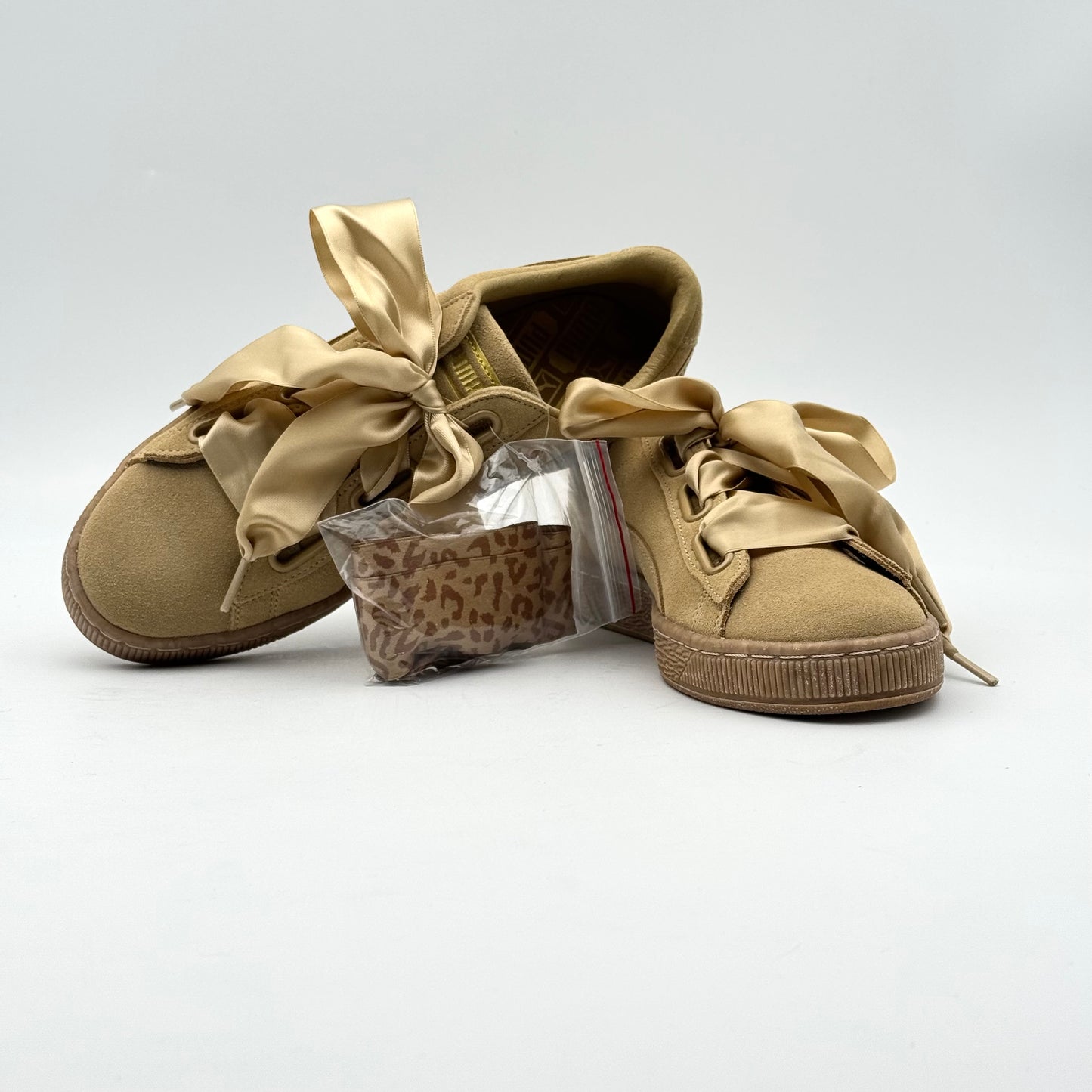 Puma Suede Heart Leopard